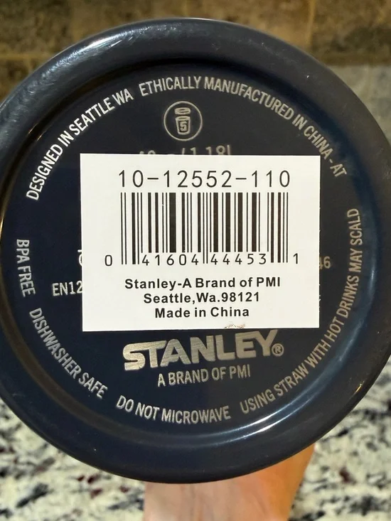 40oz Crystal Clear Night Stanley Quencher - Picture 3 of 5